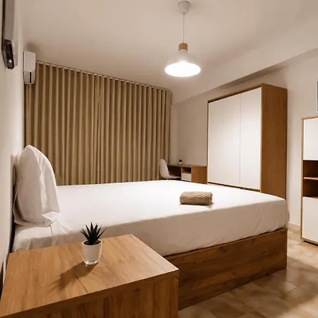 Rooms4you 3 In Historic Center Of Πανσιόν Μπράγκα