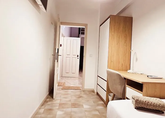 Πανσιόν Rooms4you 3 In Historic Center Of *